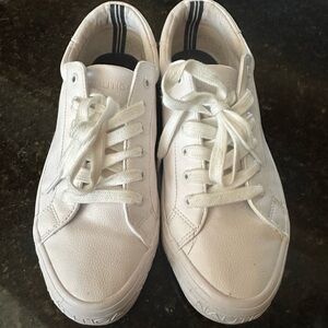 Women’s Nautical Navtech Comfort low top sneakers, size 10.